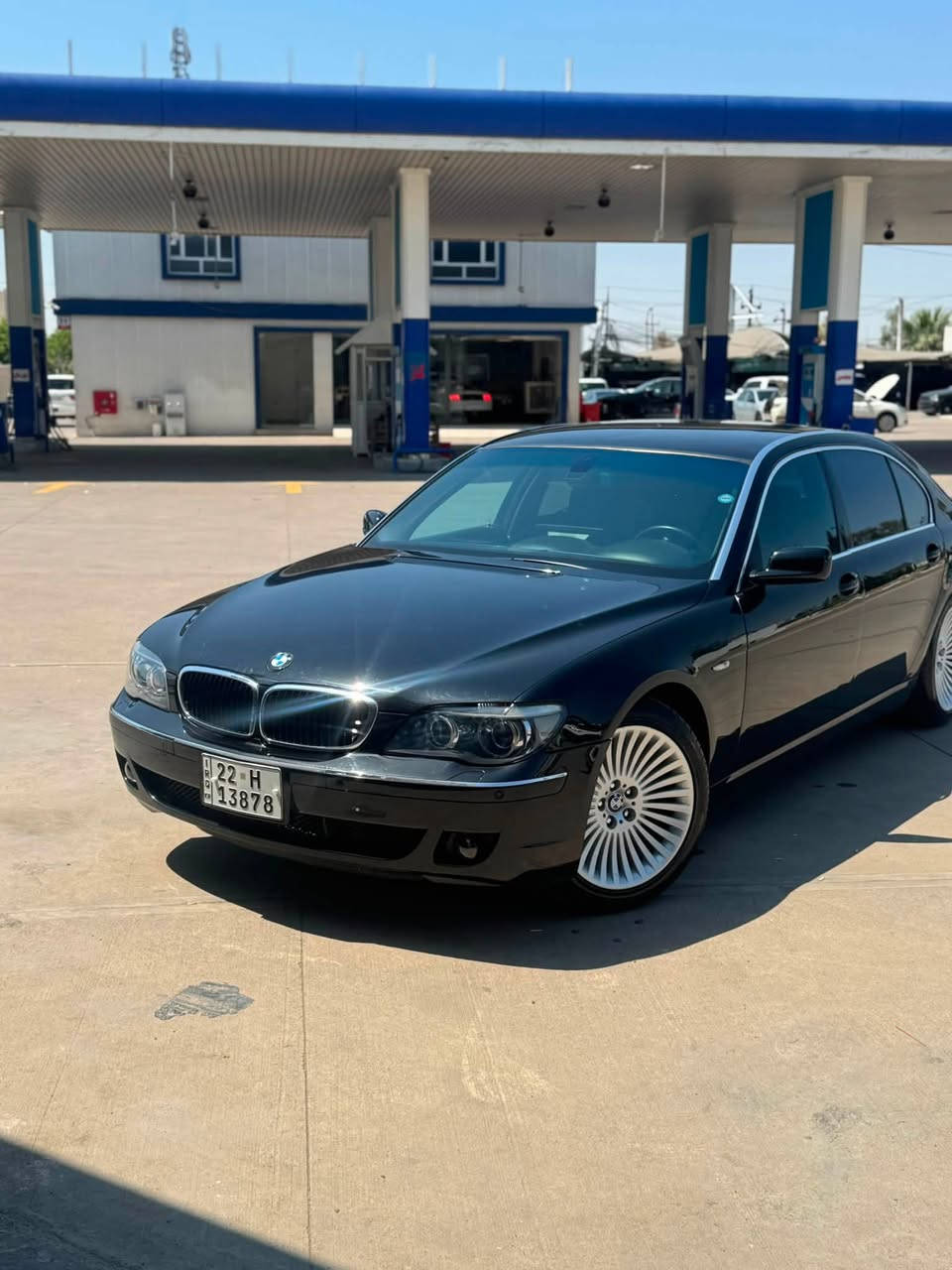 BMW باخر
موديل 2008 750Li

لون اسود

السياره فول مواصفات فقط بدون سلايد بدون سلايد 

تايرات ياباني تو سايز جديد+ ويل كب تايون جديد 

منظومه زنون جديده 

منظومة تبريد جديده 

غرفه جديده كشنات امامي تبريد وتدفئه ومساج

كشنات خلفي منفصل VIP تدفئه وتبريد

شاشه كار بالي 

كيجات دجتال 

صندوك كهرباء

بيه صبغ فقط هلال الجاملخ الخلفي الايمن

السياره جاهزه من كلشي والصور تحكم مكاني بغداد 

نقص برغي مابيه 

***********
السعر 15800 الف دولار
