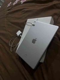 ايباد 9 نضافه 100 بل100 ذاكره 64 مكاني بغداد حسينيه راشديه 07704546491