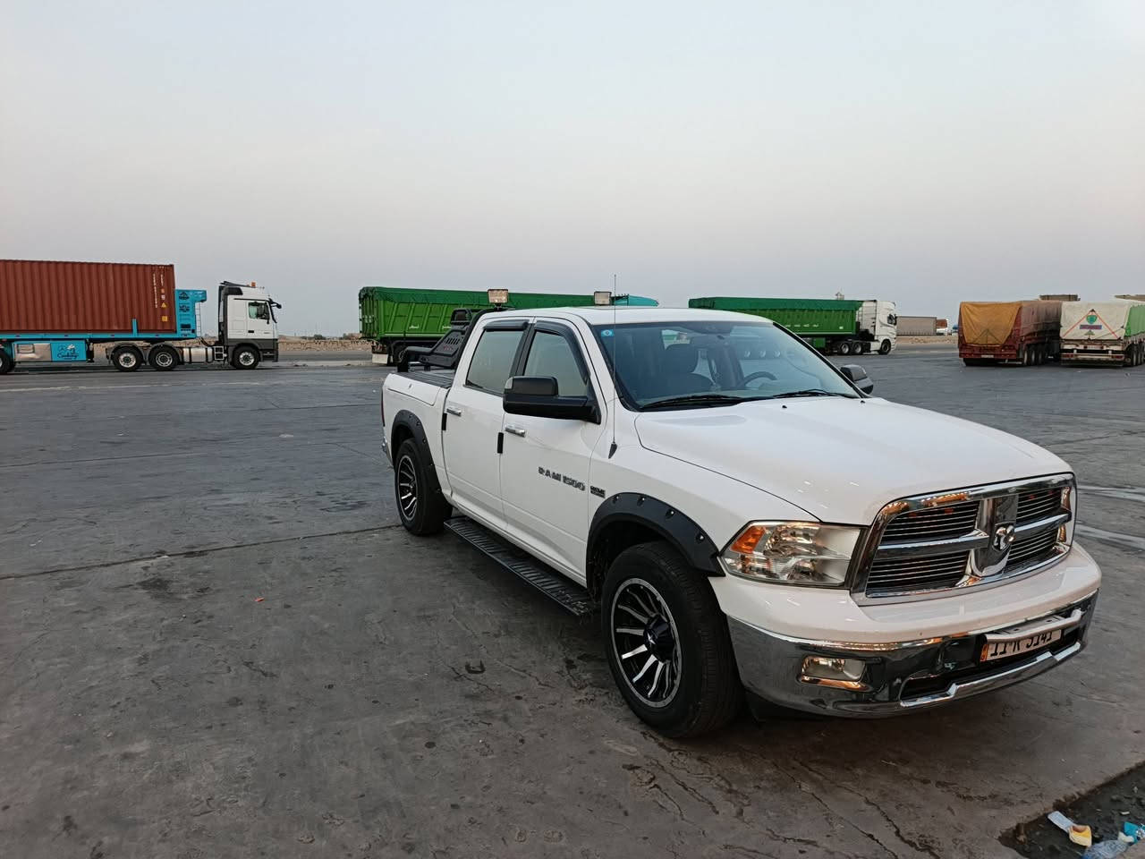 دوج رام بك هورن ٢٠١٢ بدون صبغ ممشة ٨٥ m 
مواصفات 
فتحة 
جرارات بدي 
دمام 
حساسات كامرة 
علمن سيارة مصروف عليهه من كلشي ويل تخم تاير منضومات زنون كاملة محجر كامل غطاء بدي 
علمن مكينه كير حداديه تخم تاير كهربائيات كفالة عامة شرط على شركه وين ميعجبك تفحص كلوب بل دشبول ممعتلك ادامه عامة عليهه تخم نوزل تخم بلك ماء احمر قاعدة فيول بم فلتر كير دهن كير 
وتراي وين ميعبجك سعر ١٩٥ او مراوس حسب قناعة رقم بغداد اب اسمي رقم مميز هزه سنوية جدد 
*********** العنوان بغداد الكرخ
