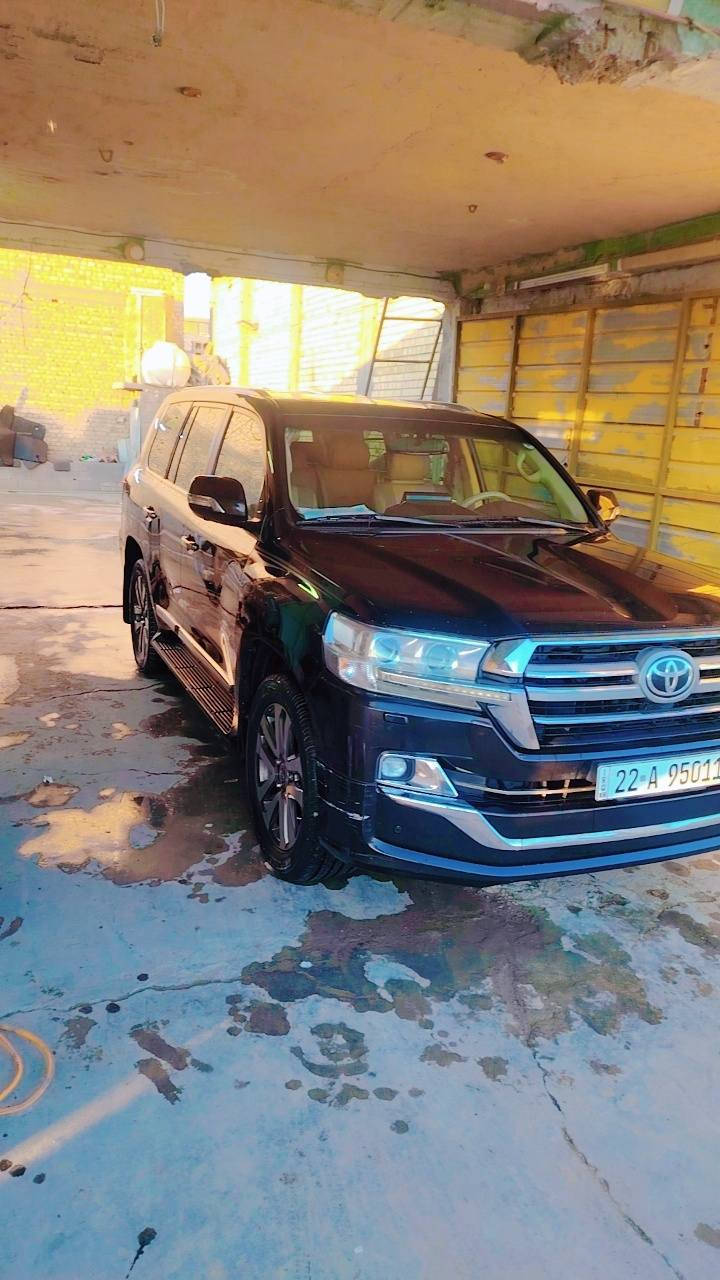 موديل ١٧  ساز أربيل سياره خير من الله تخم تاير جاهزه مكاني بغداد بيه طخه قليله بجاملغ أيسر بارد حك الاربع أصابع ولباقي مكفول  سعره ٤٥٠ يعني ٤شدات و٥٠ رقه  ***********
