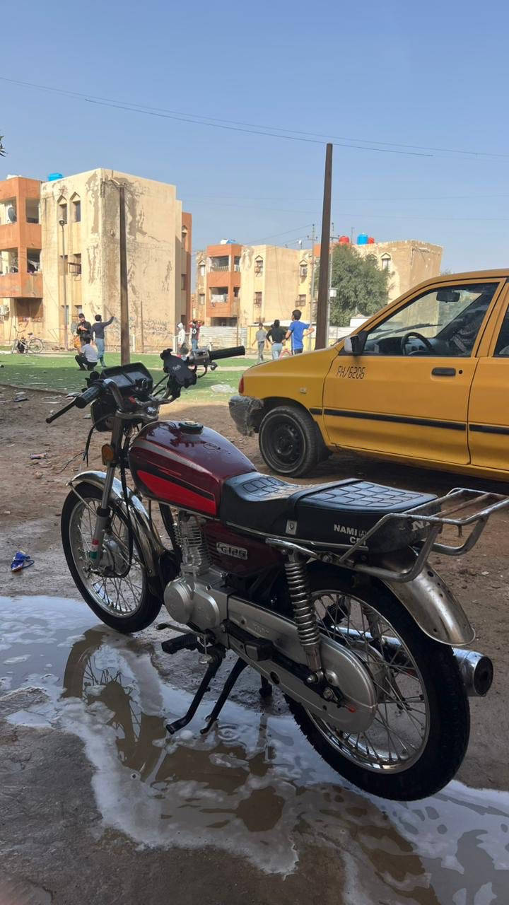 السلام عليكم
من رخصة الأدمن 

دراجة شلامجه بدون اوراق 

مكفولة من العشاير والسرقة والحادث

تعمير كله جديد 

الشاصي شلامجه الكصبه الرفيعه لا ملحوم ولا بي چوي

المكينه مامفتوحه 

السعر700 وبيه مجال

التواصل على الرقم*********** 

ما متواجد على الخاص 

مامتواجد بالتعليقات
