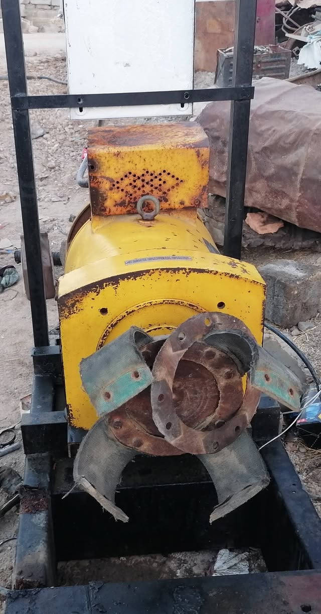 للبيع راس توليد ٣٠ كيفي بلادي السعر 550الف وبي مجال 
العنوان التاجي ***********
