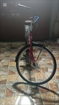 بايسكل للبيع الحجم 26 سعر 60وبيها مجال رقم 07763092011