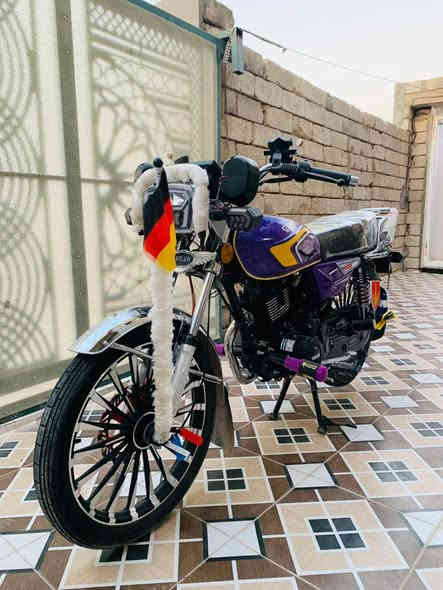 اسلام عليكم 
سيفان سونگ 
موديل 25 
عل وضع الشركة 
مجنبز متخلي علي ربع 
كلشي بي واضح بل تصوير 
دراجة جهازة من كلشي نشاط
فول ما شاءلله  
ما تشتري لا تعامل و لا تجي وتكول بسوك ارخص 
ومدري شنو ما يعجبك اخويه اعبر المنشور ✅🤍
سعر خاص او اتصال ***********
