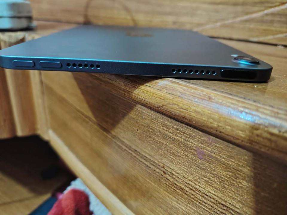 ايباد مني 6 كامل محلقات مستخدم قليل ***********
