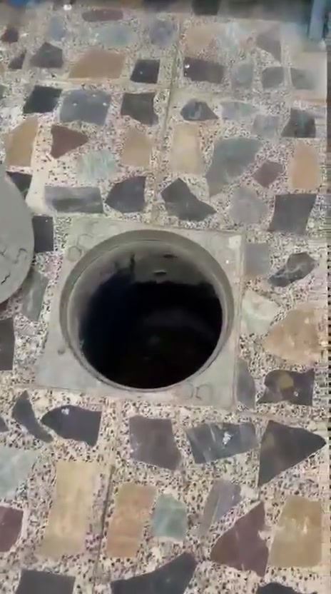 السلام عليكم شقه للايجار البصره القبله حي المهندسين طابق اول من بيت تحتوي علا غرفتين وصاله ومطبخ وصحيات سعر الاجار ٤٥٠ يشمل الماء والكهرباء


**إذا كنت صاحب هذا الإعلان وتريد حذفه لأي سبب، رجاءا أرسل رسالة إلى الدعم الفني**