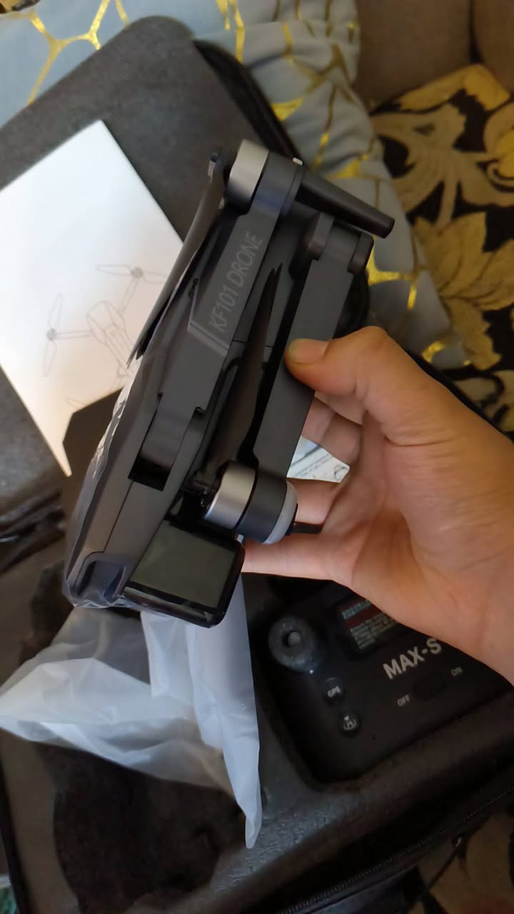 سلام عليكم درون KF101DRONEكمبل بعده بل لوك درون عملاقه كلش جبيره حته محركاتها جبيره اصلى درون تخبل ألى تفيده يتفضل خاص


**إذا كنت صاحب هذا الإعلان وتريد حذفه لأي سبب، رجاءا أرسل رسالة إلى الدعم الفني**