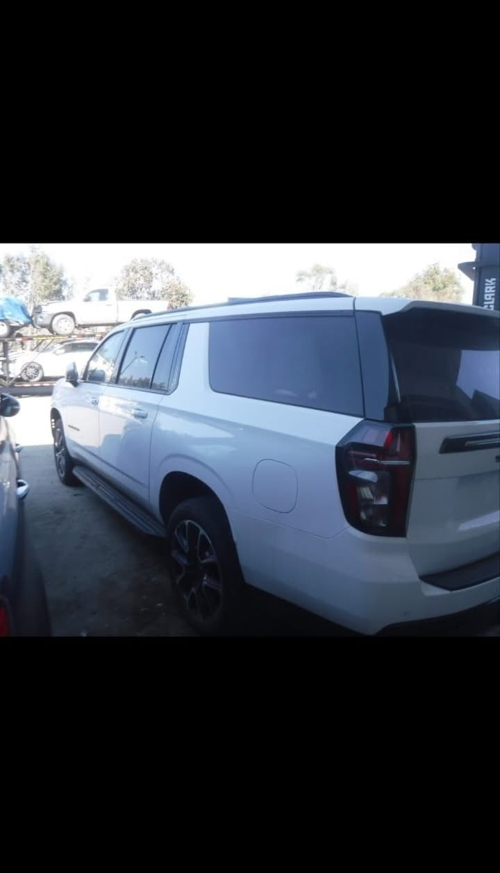 السلام عليكم سياره للبيع مديل 2024 اسياره امريكيه بيه فتحه فول مواصفات
بيها ضربه باب بل صفحه اليمين مكان السياره الجنينه 
وباقي التفاصيل هاذ الرقم الهاتف ***********
