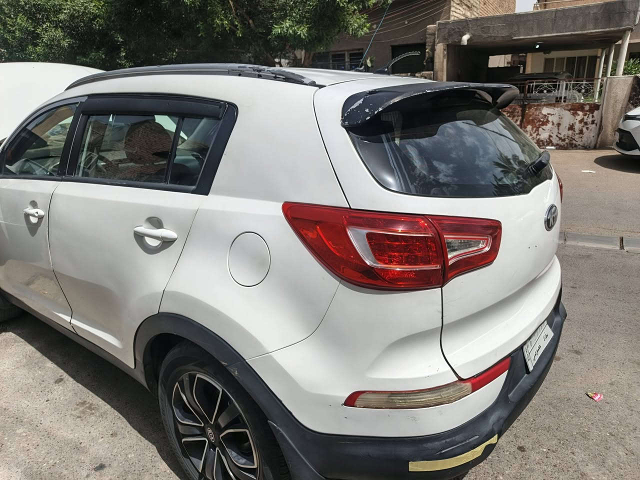 متاح بيع فقط سبورتج١٤ خليجي مكينه ٢٠٠٠ دوش جفيه جانبية خفيفة جدا جدا ومصلحه وجاهزه من كل شيء بغداد بسم زوجتي سعر١١٠بغداد اعظميه نقال ***********
