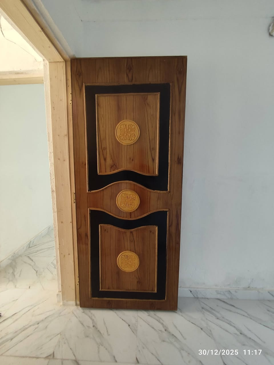 نجاره عراقيه 
وشغل درجه اولى 
خشب الثقيل الروسي 
وإذا كبس 280 الف هيه والجرجوبه
شغل الباب هيه  وصبغها وشدها 130 الفبدون جرجوبه  معه النقشه وحسب النقشه  وسعرها هيه والجرجوبه 180الف 
باب بدون نقشه ساده كامله هيه وصبغها وشدها 120الف 
حسب القياس 
واكو خصم 30ب100
على عدة البوب 
ابو غرق قرب مجمع ابو ناهل مكتب زاب الكبير 
معمل ابو اشرف للنجاره 

***********
