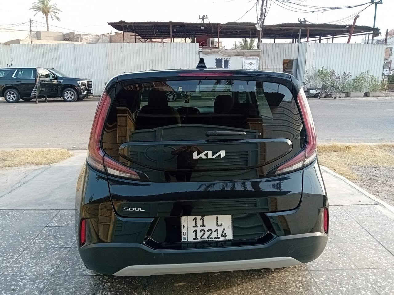 السلام عليكم
كيا صول 23 اسود
الحادث منشور فقط بنيد مبدل والباب الخلفي قبل يومين انطخ وياهه باب جديد اطيك
المواصفات
محرك 2.0 دوش تحكمات استيرن اوتو بارك وتوقف ذاتي ورادار مسار تبريد جيد ماشيه 53  ميل
السياره بحاله جيده سياره مال جناي
السعر 144
*********** بغداد العامل
***********
ابو عباس
