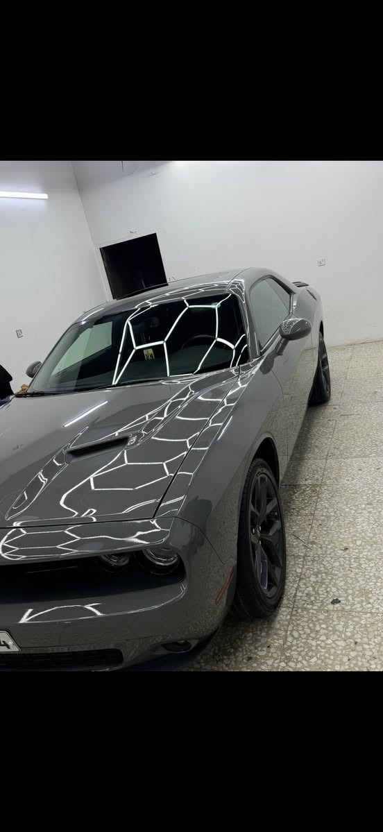 جالنجر 2023 sxt plusاخر اصدار
لون سمنتي مميز بيها فتحه
ماشية 25 الف
حادثها امريكا خشم الجاملغ 
وبالعراق باب وجاملغ
السيارة كلش جديده وكلش موضح بالصور
للاستفسار
***********
