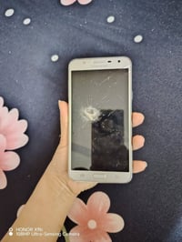 اجهزة مكسورة • شاشات مكسورة • عدد ٢