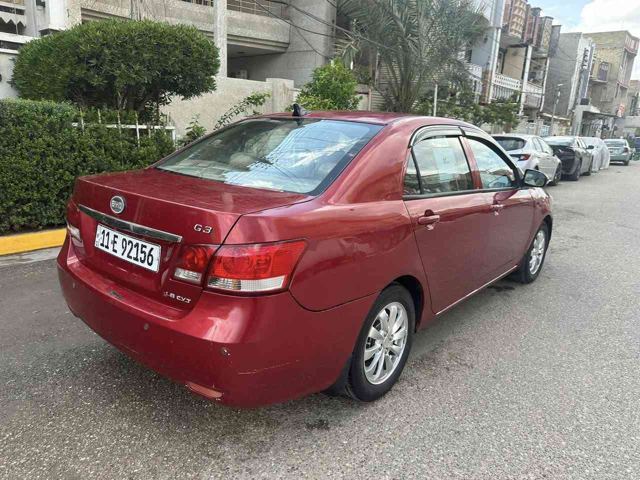 السلام عليكم BYD موديل 2013 كير مكينة خير من الله جدد حدادية جديدة تخم تايرات الكهربائيات كله شغالة باتري جديد الغرفة حلوة نضيفة جديدة بلادية التبريد شغال ثلج والتدفئة شغالة السيارة رقم بغداد انكليزي دولي مشروع وطني لل31 مواصفات السيارة اشاير بالمري شاشة وكامرة وسنتر لوك بيها مكانات صبغ وحساسات بالدعامية وباقي المواصفات السيارة حلوة نضيفة جاهزة السعر 52 وبيها مجال المكان بغداد الحرية الرقم ***********
