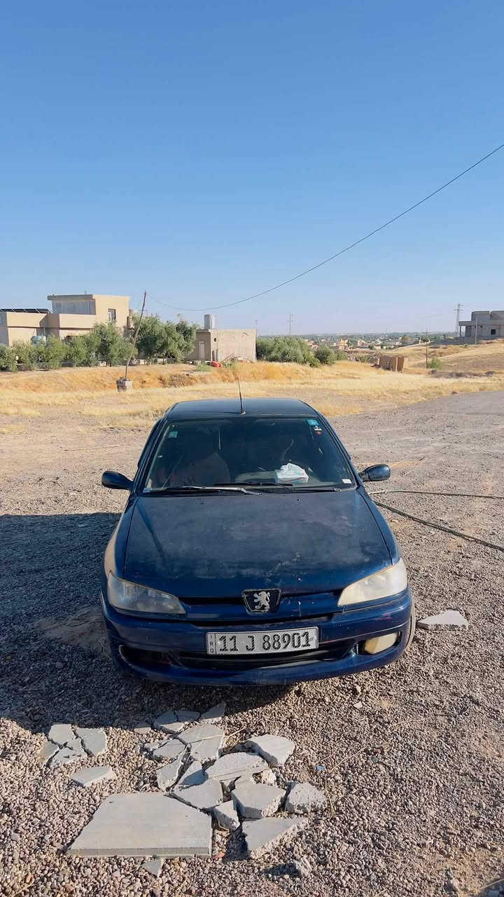 السلام عليكم
للبيع او المراوس 
بيجو 306 
رقم بغداد دولي
كير محرك تبريد كله شرط
تخم تاير جديد 
منضومة احتراق جديدة 
مصبوغ عام وكشرها شوفة العين 
كهربائيات كلها شغالة على حسب الاصول 
السعر 39 وبي مجال 

***********
