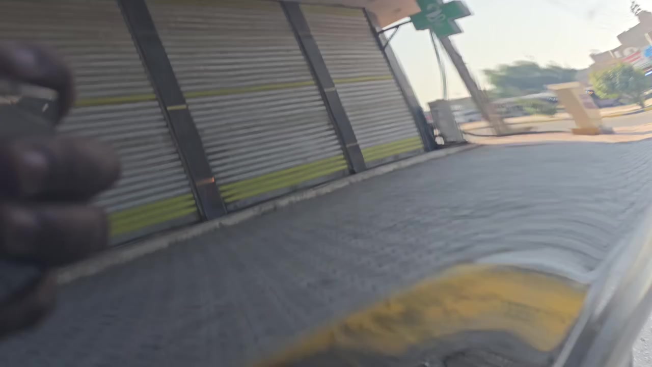 رمضان كريم 
جيب موديل ٢٠١١ كلين فقط بارد بالباب عكس السائق اوفرلاند يعني الفول مواصفات
 بانوراما جكات تصعد وتنزل كشنات الامامي تدفئة وتبريد الكشن الخلفي تدفئة استيرن تسخين خزن ميموري مري قلاب وهواية مواصفات بعد يطول ذكرهن
هوك خلفي بلادي شادلها طابوكه جديده 
السيارة في كربلاء
السعر 158 
للاتصال ***********
