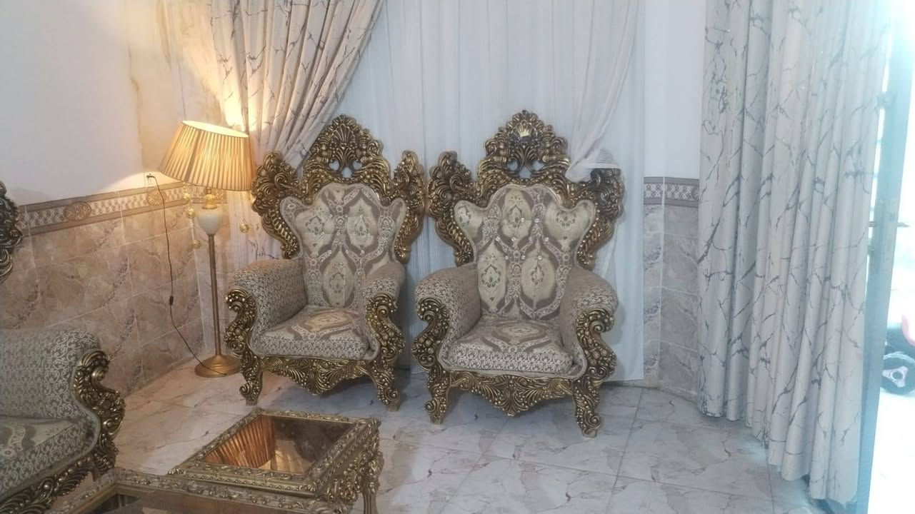 السلام عليكم تخم وطبلات كل لي بصوره  للبيع سعر مليون ٣٠٠


**إذا كنت صاحب هذا الإعلان وتريد حذفه لأي سبب، رجاءا أرسل رسالة إلى الدعم الفني**