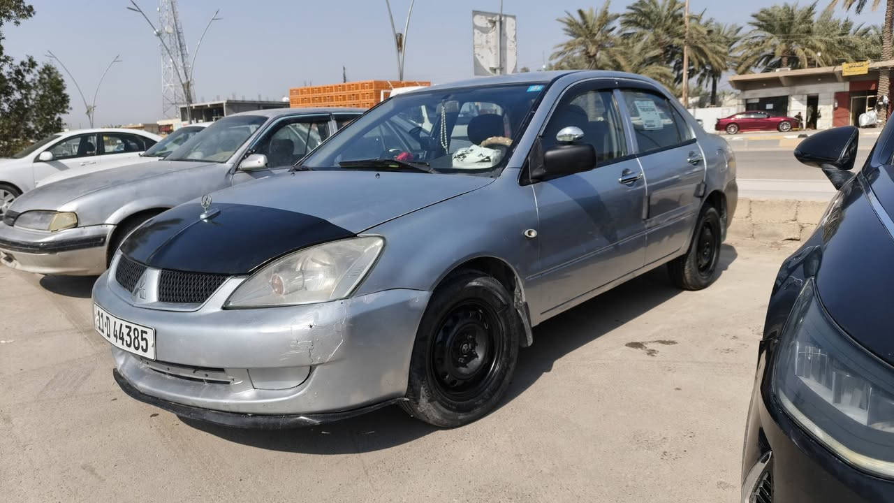 السلام عليكم للبيع لانسر ٢٠٠٧ مصبوغة عام
جاهزة من كل شيء مكاني كنعان 

***********
السعر ٦٤
