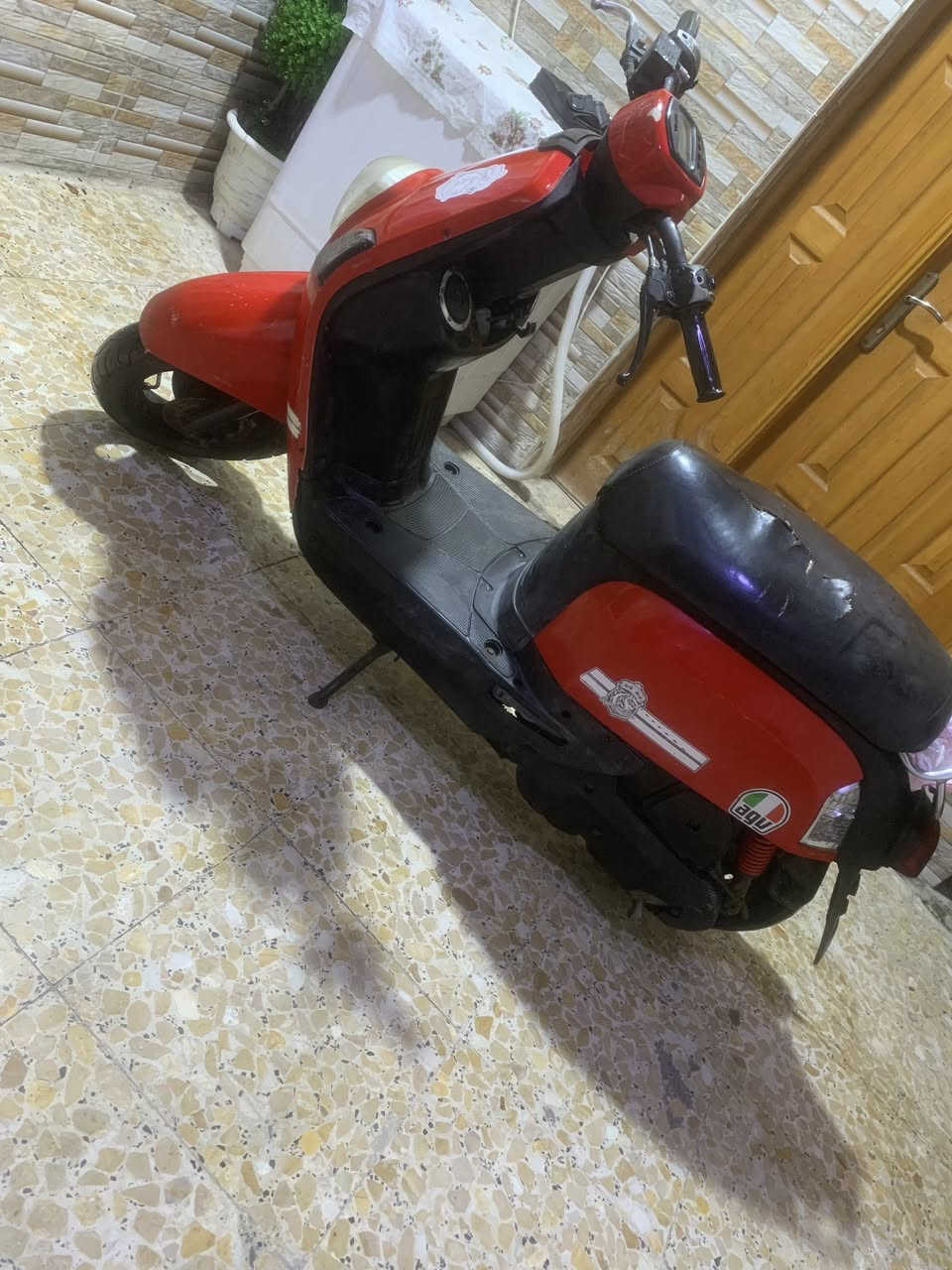 بوليسي نوزل مجفته توه نضيفه  وحلوه السعره 650 الاستفسار ***********
