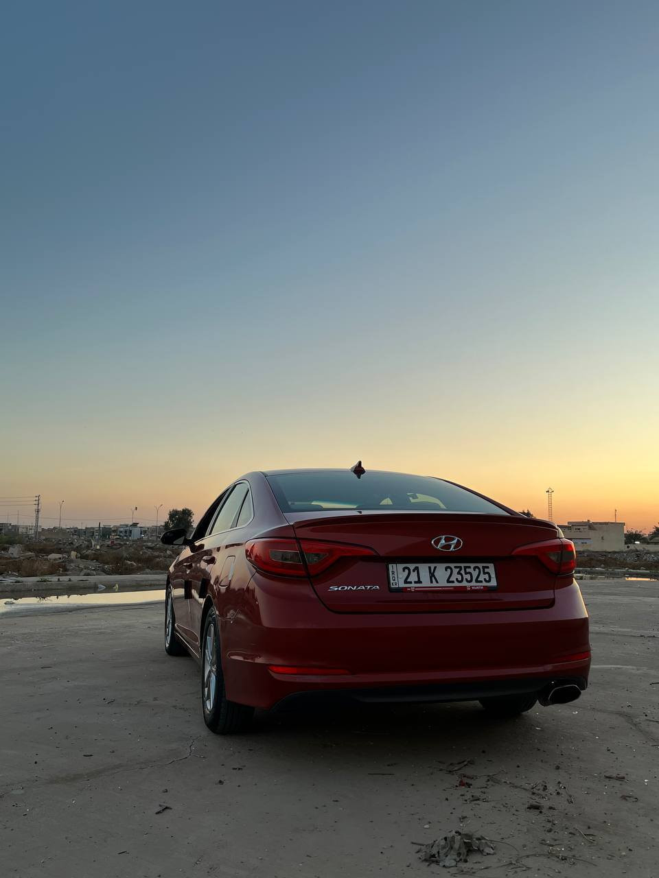 سوناتا 2017 وارد أمريكي للبيع — 🔥🚗
للبيع سوناتا 2017 وارد أمريكي، سيارة مرتبة ونظيفة وجاهزة، مناسبة جدًا للاستخدام اليومي، مريحة بالسياقة، وثباتها ممتاز على الطريق.
المواصفات: ✔️ مكينة وكير بحالة ممتازة
✔️ دواخل نظيفة وجديدة
✔️ مثبت سرعة
✔️ مانع انزلاق
✔️ الحادث أمريكي مكانه يم غطاء البانزين 
✔️ صورة الحادث مثبتة بالمنشور  
💰 السعر: 120 ورقة وبيه مجال بسيط
📞الاستفسار اتصال***********
