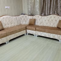 للبيع تخم ونص ديوان 10مقاعد تخم جديد استخدام شهرين فقط سعر 500 العنوان...