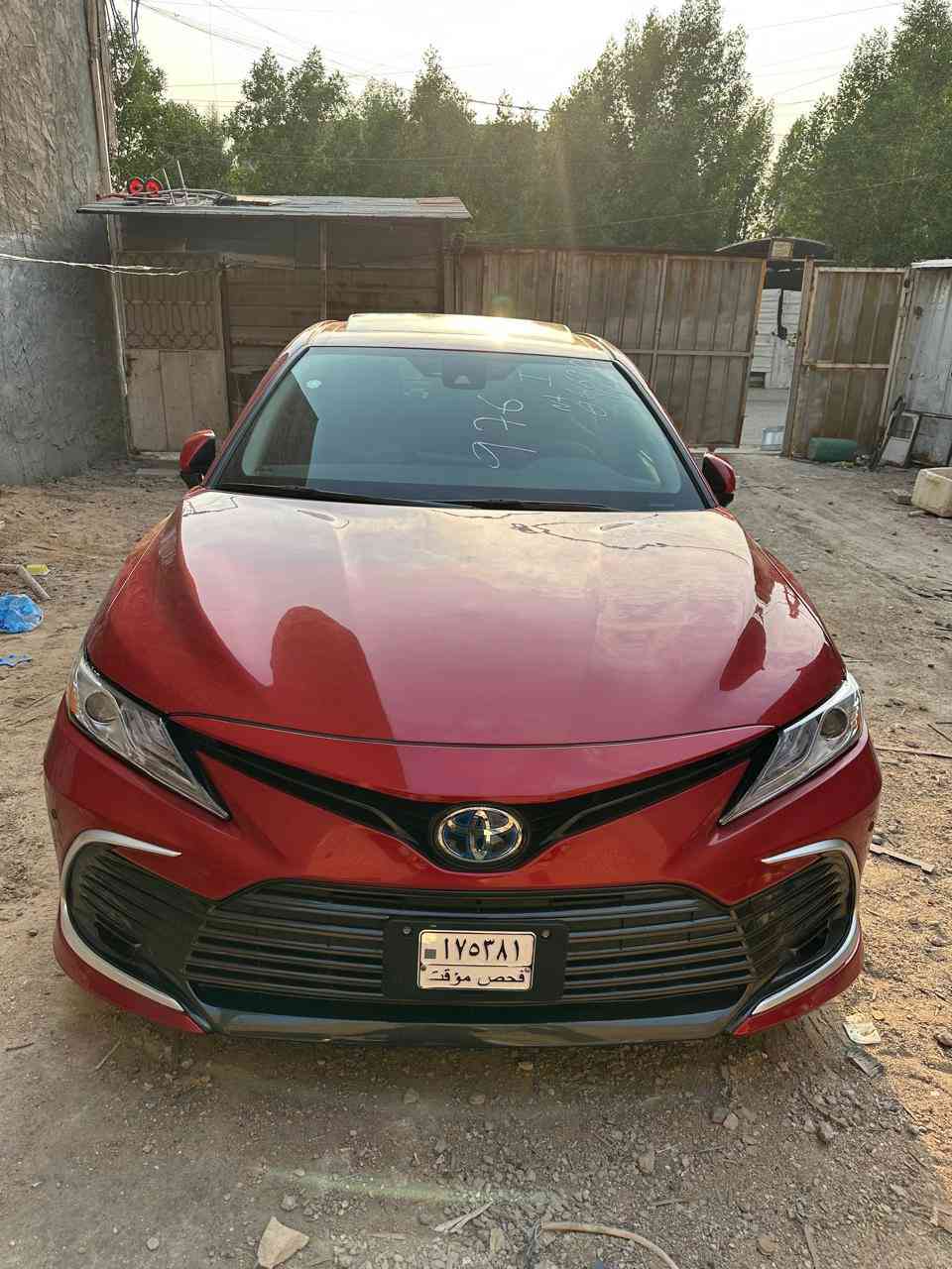 مكينتها 2500 هايبرد
بيها مواصفات كاملة:
 تسخين بالكوشنات
كوشنات كهربا، جلد، ويا داتاشو 
مرايات رادار، رادار أمامي وخلفي
تحديد سرعة، ونظام البريك الأوتوماتيكي
فتحة سقف ، سبويلر 
بيها 3 وضعيات سياقة: ECO – NORMAL – SPORT
شاشة كبيرة ونظام صوتي JBL
بريك بصمة، Auto Hold

 مواصفات هواية بعد
قطعتين بيه بنيد وجاملغ مبدلات اصليات تفصيخ بدون دواخل
ايرباك برده فقط 
مرقم بغداد  
سعر 215 وبيها مجال حك الجية
مكان السيارة الشعب
رقم بغداد 
رقـــم   ***********
