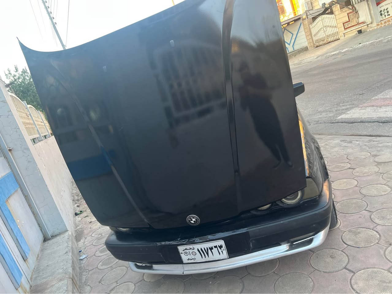 فرۆشتنی خێرا 
بیئیم مۆدیل 91  520 گێر عادی ئارم پلاستیک هەولێر بە شەرتی ئەوەلیات و مالی کەسی تێدا نەبی جەمپەکی پێشی هەیە زۆر خەفیف باقی هەموو گیانی بەشەرت لایت ئەلقە پێش گەورە بۆنیت گەورە دوو جام کارەبا ئیم پیفایەرەکی شازی لەسەرە ناو داخلییەکی جوانو خاوێن  
شوێن هەولێر 
ژ.م. *********** أربيل, العراق
