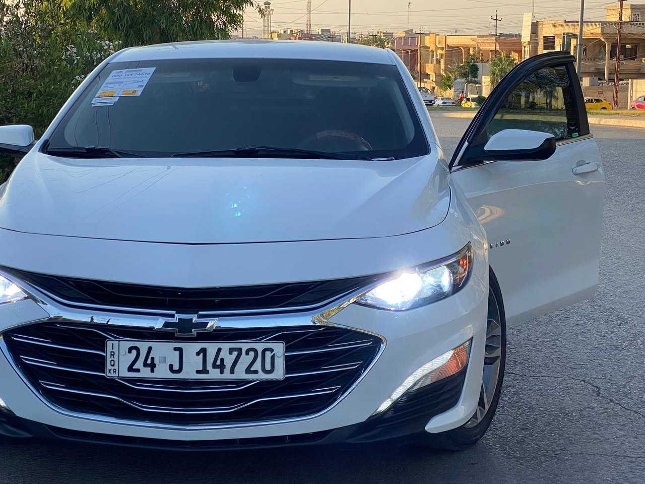 ⸻

بسم الله ما شاء الله 🌹

السلام عليكم 🖐

🚗 Chevrolet Malibu LT 2021

🔹 الموديل: 2021
🔹 الفئة: LT
🔹 الممشى: 67 ألف
🔹 رقم دهوك (مسطرة سنوية)
🔹 هزة جديدة
🔹 أنا صاحب التحويل

✅ حالة السيارة

* ماء الراديتر أصلي
* غاز التبريد على وضع الشركة
* السيارة جاهزة من جميع النواحي
* استخدام شخصي

🔥 المواصفات

✅ بصمة أبواب + جنطة

✅ تشغيل عن بُعد

✅ رادار أمامي

✅ قيادة ذاتية

✅ نظام تحديد المسار

✅ محرك 1.5 تيربو ✈️

✅ سايد بريك إلكتروني

✅ مانع انزلاق

✅ ليدات أمامية ثلجية

✅ لايت زينون

✅ بك لايت LED

✅ كشنات كهرباء + تدفئة ⚡️

✅ تبريد منفصل (مناخين) SYNC

✅ فتحات تبريد أمامية وخلفية

✅ شاشة كبيرة تدعم
📱 Android Auto & Apple CarPlay

✅ خرائط GPS 📍

✅ كامرة خلفية 📷

✅ مثبت سرعة (Cruise Control)

✅ شاشة معلومات وأعطال بالدشبورد

✅ منافذ USB / Type-C / 12V

✅ حساسات إطارات (طخم جديد)

✅ 4 دسك + ABS

✅ أرضيات كتلوكات

✅ إطفاء ذاتي عند التوقف (Start/Stop)

✅ تحكمات من المقود

✅ جميع الجامات أوتو

✅ طخم تايرات جديد

✅ ويلات كروم قياس 19 إنچ ⚠️

⚠️ الضرر

* بابين مبدلات أصليات بدون دواخل
* هلال خلفي
* خشم جاملغ فقط

💰 السعر

109 $ وبيها مجال

📍 الموقع

الموصل

📞 للتواصل

***********
