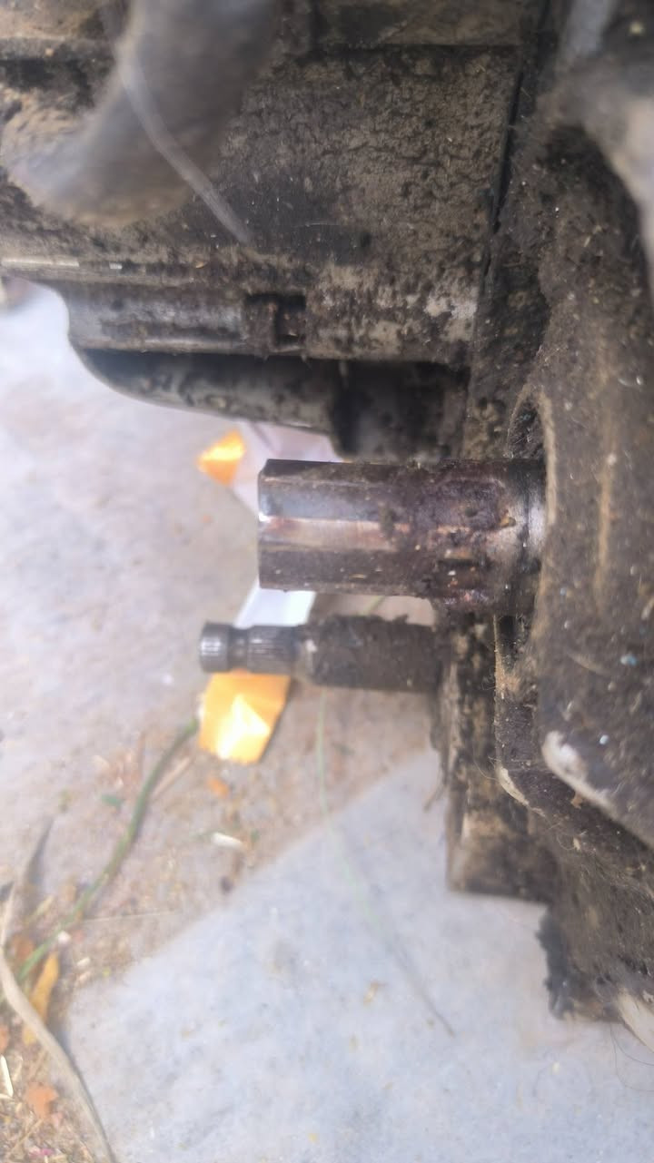 شرط الشغغل. وعلي.  بس. شفتت.   سحكك. سعرر.  55. ناصرية مركزز.  وهاذة رقمي ‏‪0781 249 8785‬‏
