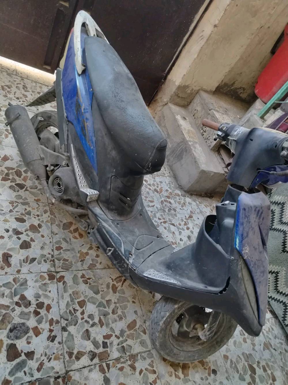 دراجه ماكس عدله شغاله بس تاركها نقص سلف واكف وكفرات ترتيب مكاني بغداد مدينه الصدر 