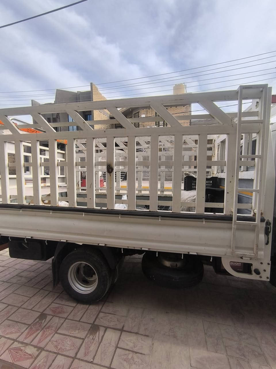 محجر كيه فحل للبيع جديد السعر 500 ألف وبيه مجال ألعنوان ناصريه سوق الشيوخ
رقم الموبايل(***********)
