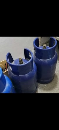 قناني غاز • اسطوانة غاز • جداحة غاز • قنينة غاز جديدة • غاز مليان • دب...