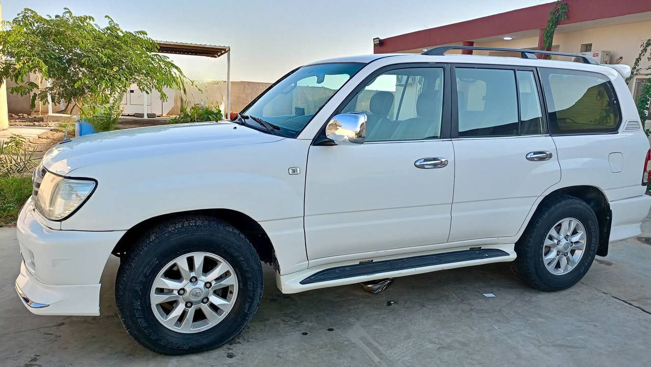 لاندكروز 2004
رقم واسط جديد 
سيارة جاهزة 
محرك  كير أوتوماتيك 
تبريد 
شاشة اندرويد 
محدث 2007
مصبوغة جمالية صورة قبل الصبغ موجودة 
مكفولة من الحادث والتبديل 
السعر 140
العنوان كوت/ واسط 
***********
