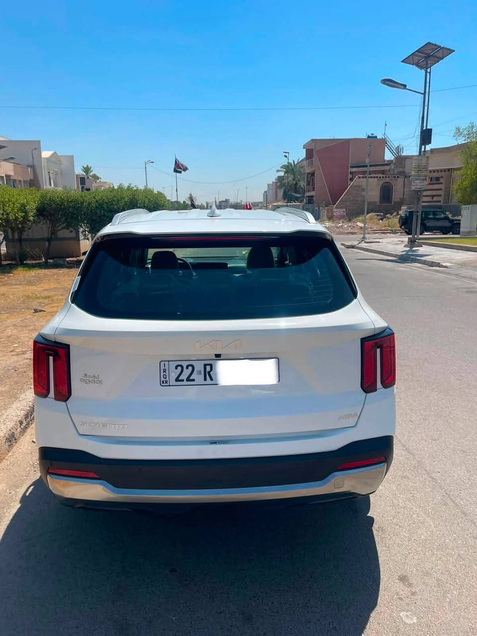 🔥 كيا سورينتو 2026 – فول مواصفات حديد VIP 🚙
بسعر,57مليون  د.ع فقط

◼️ الموديل: 2026
◼️ المحرك: 3.5 لتر – 6 سلندر
◼️ الأرقام: أربيل مرقم وجاهز
◼️ الضمان: 5 سنوات أو 100,000 كم
◼️ تبديلات دهن عدد 2 + أرضيات

💎 المواصفات:
✨ تشغيل بالبصمة وتحكم بالسيارة Smart Key
✨ تشغيل عن بُعد + نظام ترحيب
✨ داتا شو Head-Up Display
✨ عداد ديجيتال متغير
✨ 4 كاميرات 360 درجة +رادار
✨ مقاعد جلد تدفئة + تبريد
✨ مقاعد أمامية كهربائية
✨ ذاكرة مقاعد
✨ نظام صوت BOSE
✨ سستم إيرباك كامل عدد 6
❄️ 7 مقاعد مع تبريد 3 مناطق
✨ صندوق خلفي كهربائي
✨ شاشة كبيرة + GPS
✨ شحن لاسلكي
✨ سايد بريك إلكتروني + Auto Hold
✨ إنارة LED أمامية وخلفية
✨ حساسات أمامية وخلفية عدد 12
✨ دواسات

عنوان بغداد البلديات
***********
