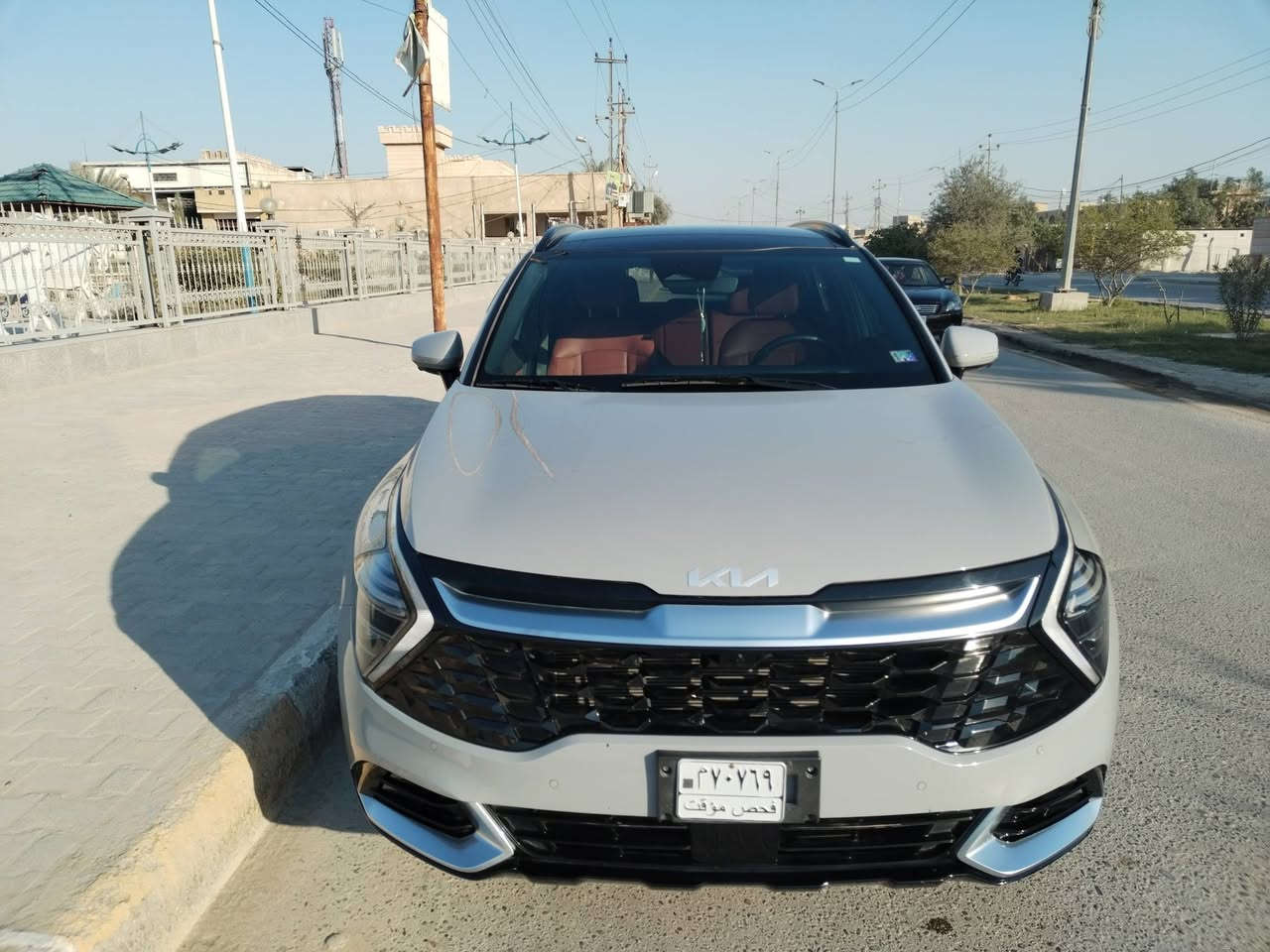 كيا سبورتج موديل 2024  برستيج
kia sportage SX-prestige AWD 
فول فول مواصفات اعلى فئة بانوراما 
سيارة جديدة
وارد امريكي حادث باب قطعة واحدة ومصلح بارد وشبر بالباب بيه صبغ 

مواصفاتها :-
1. محرك 2500 GDi
2. كير 8 نمر
3. ماشية ٤١  الف كيلو
4. بانوراما
5. بصمة : تشغيل - ابواب - صندوك
6. صندوك كهرباء
7. شاشة كبيرة على طول الدشبول دجتل كامل 
8. كيجات الكترونية متغيرة حسب الوضعيات
9. انظمة القيادة : سبورت - سمارت - نورمال
10. كشنات جلد أحمر
11. كراسي كهرباء فول تحكم مع كشن ميموري 
12. اضواء ترحيب عند الاقتراب مع ترحيب داخلي عند الصعود او المغادرة
13. شحن وايرليس
14. منافذ تايب سي عدد 3 مع 2 في الكشنات ومنفذ يو اس بي ومنفذ جداحة
15. هاند بريك بصمة
16. اوتو هولد
17. كاميرات 360 مع كاميرات بالاشارات الجانبية مع وضعيات مختلفة للكاميرات
18. فول رادارات امامية وخلفية وجانبية
19. تحديد مسار ذكي
20. قيادة أليه ذكية
21. نقطة عمياء
22. كروز سرعة
23. تبريد وتدفئة كشنات مع تدفئة ستيرن
24. سستم صوت هارمان كاردون 
26. خزن كشن سائق ميموري وضعيتان
27 وضعيه تغير صوت المحرك
28. اشاير بالمري
29. تشغيل عن بعد
30. شاشة لمس متغيرة لتحكم الميديا او لتبريد
31. ستيرن فول تحكمات

السياره فول ١/١

رقم صاحب سيارة ***********
