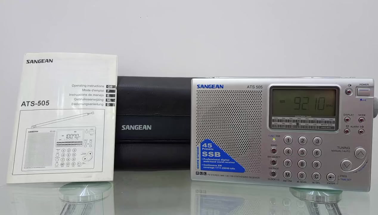 عملاق من اجهزه الحديثة 
راديو سانجين ATS-505
جهاز مع حقيبة وكتلوك 
4 موجات 
خزن 45
سحب ونقاوه صوت خرافي
للاستفسار مراسلة الصفحه 
او الاتصال ‏‪***********‬‏
