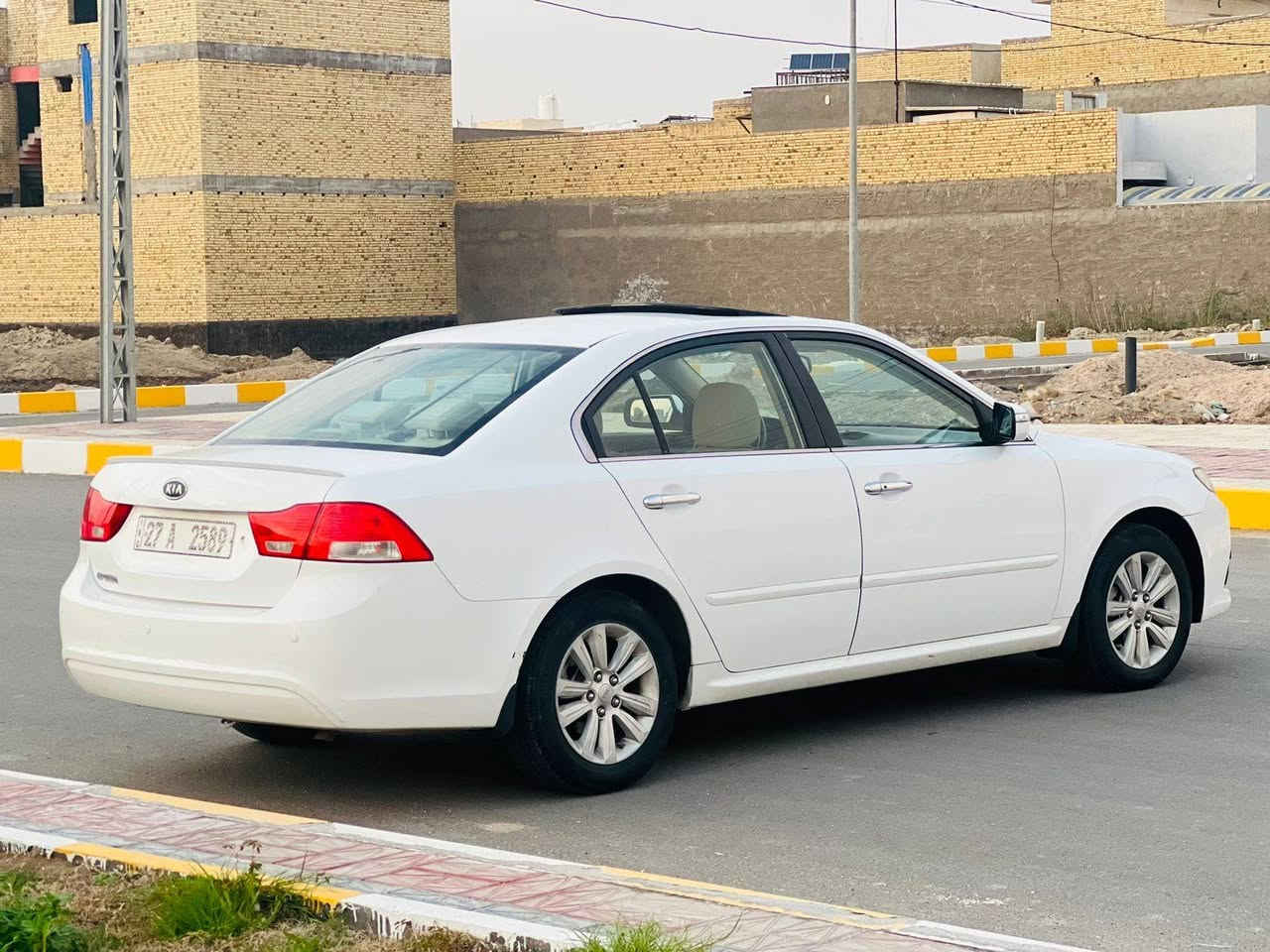 ***********/***********
كيا اوبتيما ٢٠١٠ فول ١/١ 
بصمه أبواب + بصمه تشغيل + فتحه 
خليجي ماشيه ١٦٠ حقيقي 
خاليه من الخياس 
جديده جدا ع وضع الشركه استخدام شخصي ونازك 
سعرها معقول جوه السوك 
مكانها شطره الشطره, ذي قار
