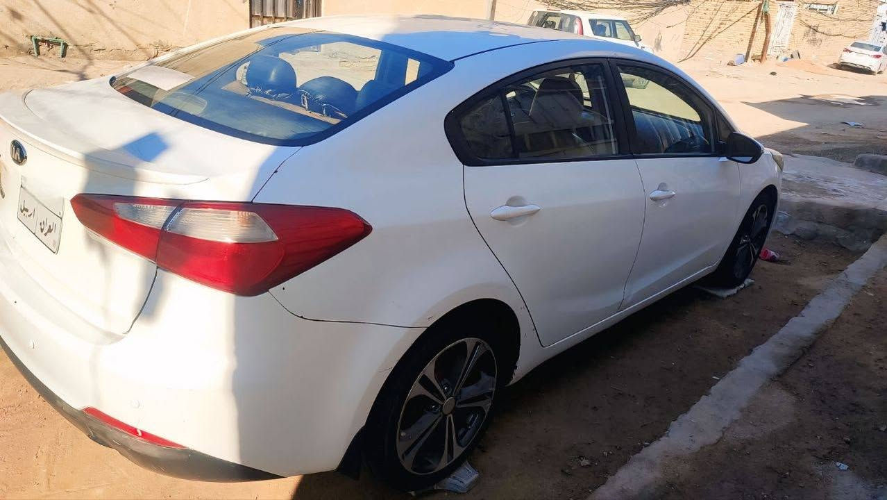 كيا سيراتو رقم اربيل موديل 2014 سنوية ساقطه ويل كب قطعتين تبريد منظومة تبريد جديد الحادث(جنطة واصل أطراف الجاملغات مال واصل الحوض) السعر 115$ العنوان النجف الاشرف مكلف بالنشر الاتصال على هذا الرقم ***********
