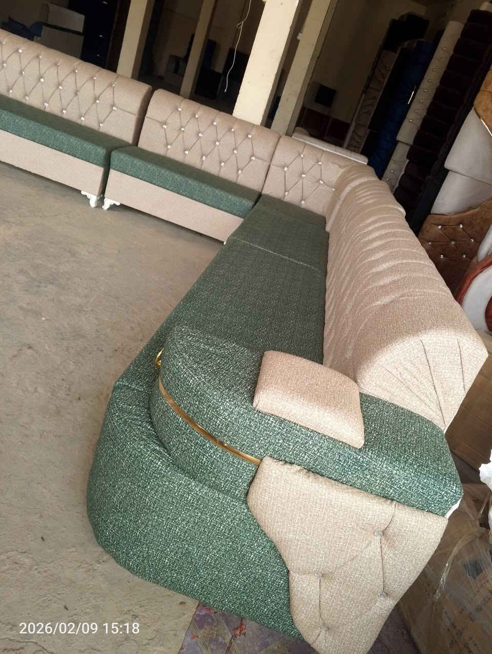 متوفر للبيع #ديوان 22 مقعد 14 متر #تسكام #بلوك اسود سفنج 10 مميز بسعر اخو بلاش 660 الف فقط تصفية محل سارع بل حجز 
#صويرة تقاطع حي زهور سبيس معرض الجوهرة ***********...***********
