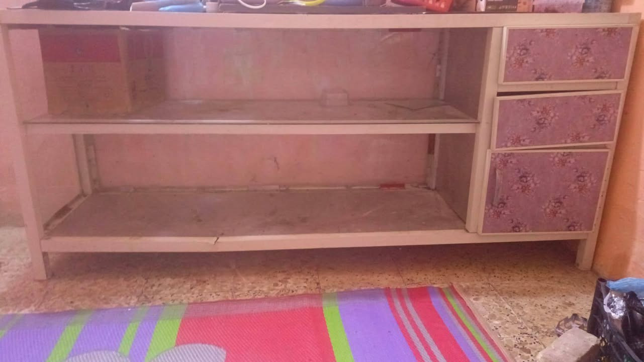 السلام عليكم عندي اغراض للبيع السعر خاص واتساب موجود مكان كربلاء الحر ***********
