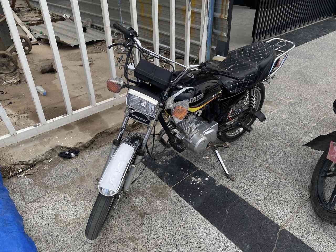 للبيع دراجه تايكر 2021 السعر 350 قفل كله فول


**إذا كنت صاحب هذا الإعلان وتريد حذفه لأي سبب، رجاءا أرسل رسالة إلى الدعم الفني**