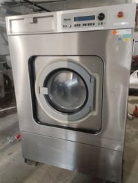 غساله للبيع  miele 32kg اوربيا مستعمل شي قليل 07831216561