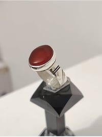 خاتم العقيق اليماني الطبيعي صياغه ثقيلة وجميلة فضه عيار ٩٢٥ للبيع وبسع...