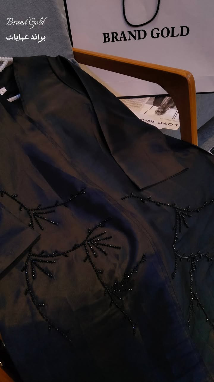 . وصل الجديد في Brand Gold 🔥
قطعة لازم تكون بخزانتك.

الخامه ستن ثقيل اللون لاسود الفاحم 🖤 
القياسات 52/56 ✨
#توصيل جميع المحفضات متوفر 🚘

،
،#عبايات
#عبايات_العراق
#عبايات_نجف
#عبايات_راقيه
#هدايا
#بوكس_هدايا
#هدايا_مميزه
#ستايل
#أناقه
#نجف


**إذا كنت صاحب هذا الإعلان وتريد حذفه لأي سبب، رجاءا أرسل رسالة إلى الدعم الفني**