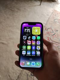 ايفون 13 • ذاكرة 128 • كسر بالكلاسه