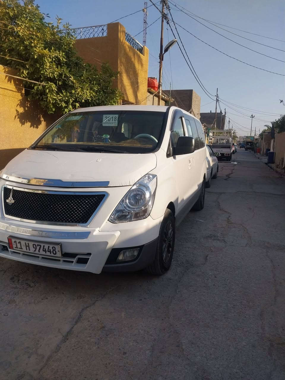 السلام عليكم
ستاركس 2018

محرك كير جيد جدا 
حداديه جيده جدا 

تخم تاير غير مكفوله 
سياره بسمي رقم بغداد 
سعرها ١٨٥ 
***********
