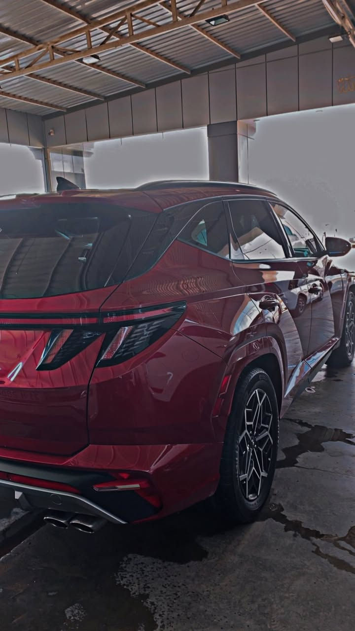 توسان 2023 ان لاين Nline السياره فول مواصفات للاخير السياره بدون اي صبغ فقط بارد بسيط بلبنيد وسونار مذكور بلصور بنراما رادار امامي وجانبي صندوق كهرباء كشنات تدفئه كرسي كهرباء وبعد هواي موصفات بيهه السعر 215 وبيه مجال مكاني بابل ***********
