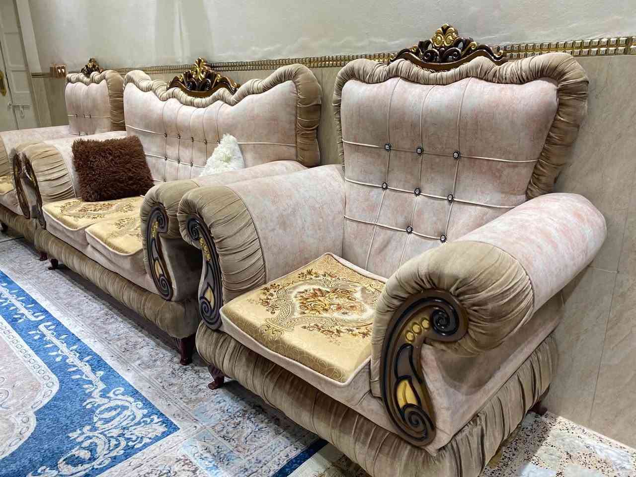 سلام عليكم تخم للبيع 10مقاعد النضافة 90‎%‎ تخم جديد ونضيف السعر 600وبي مجال العنوان مدينة الصدر 
الاستفسار اكثر ***********☎️
