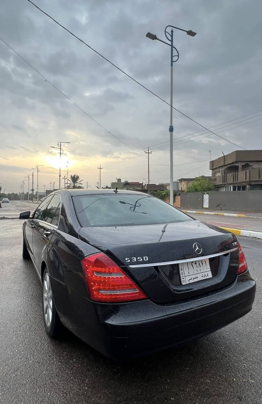 ﷽

السلام عليكم 
S_Class 
موديل 2008. 350s
العداد : 143 الف كم 
لون السيارة : نيلي 

السيارة وارد خليجي… فقط بي قطعتين كلير 
جديدة جدا 

مواصفات 
الكاميرا الخلفية .سقف بانورامي .التحكم على المنحدرات .
تدفئة المقاعد .تبريد المقاعد .فتحة السقف .بصمة .مراقبة نقطة العميا . التحكم التلقائي في درجة الحرارة . أبواب وصندوق شفط . لايتات زينون . خمسة برادات كهربائية .باب طويل فول موصفات .
حساسات امامي خلفي .  12 ايرباك  .ستيرن كهرباء 
سستم صوت هارمن كاردن . 

بشرط 
السيارة مرقم كركوك كامل قرار 48

السعر 150$ بي مجال 
رقم ***********
