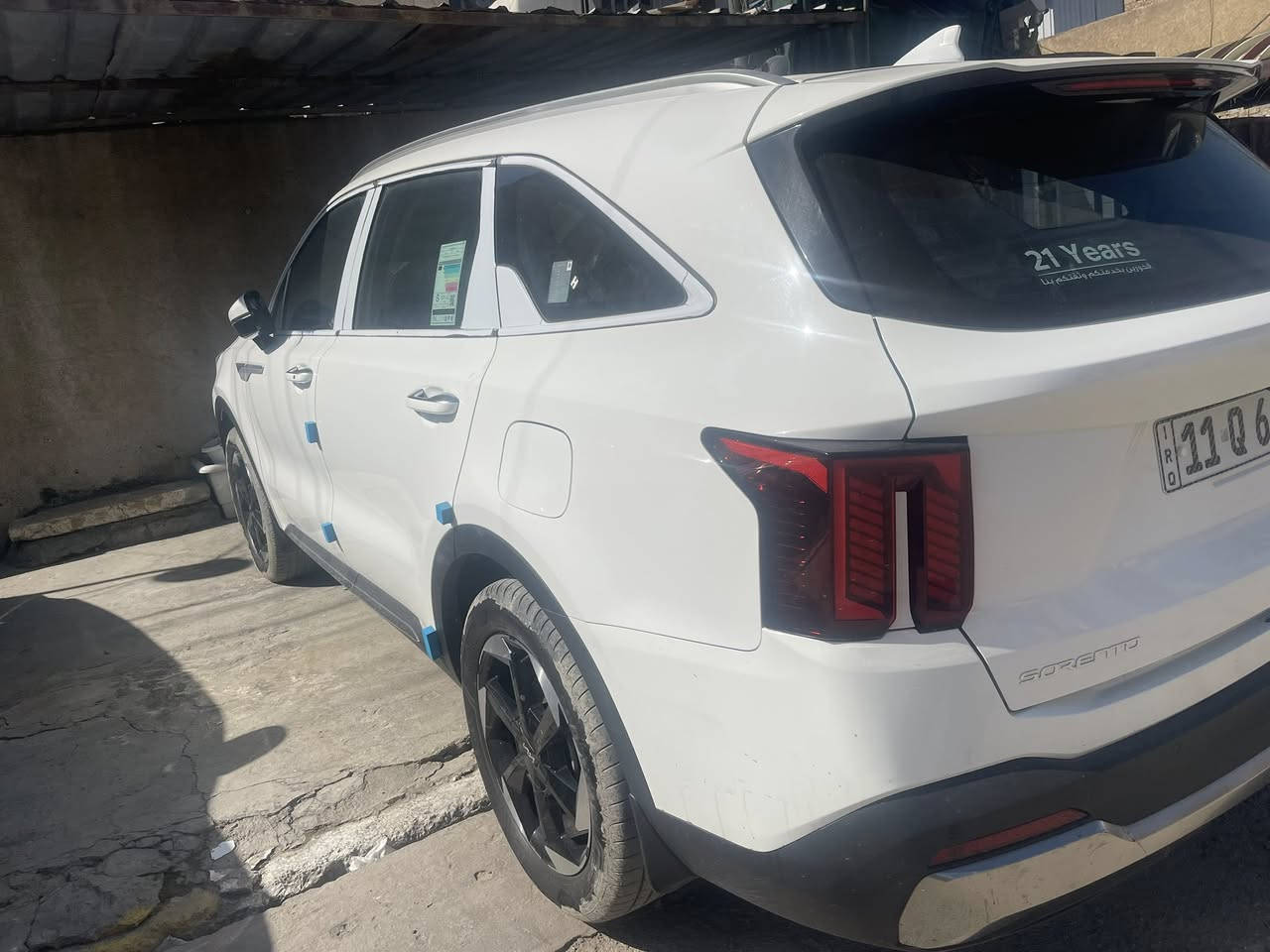 سياره سورنتو 2024
ضمان الدوليه 5 سنوات 

ماشيه 14 ونص 

رقم بغداد ب سمي 

المواصفات 

شاشه متصله 

شاحن واير ليس 

4 مودات قيداده 

تحكم جهتين 

تبريد شاشه لمس 

مسجل لمس 

بصمه تشغيل عن بعد 

محرك 2500 … 4 سلندر 

شاشه كامره نفكيشن خرائط 

الباب خلفي كهرباء 

زينون 

حساس امامي خلفي

كامره دوراره

كشن كهرباء 

مغلف الكشنات جلد 

و الكاعيه جلد

السعر 280 ورقه بيه مجال 

بغداد بغداد الجديده 

***********
